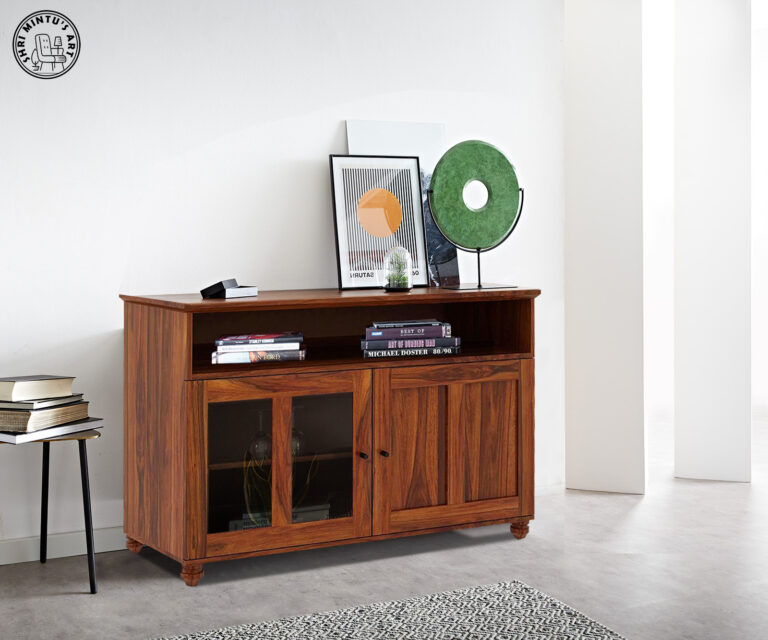 What Are the Key Characteristics of Solid Wood Furniture?